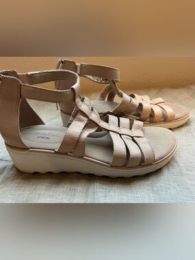 Clarks Women's Light Tan Strappy Wedge Sandals